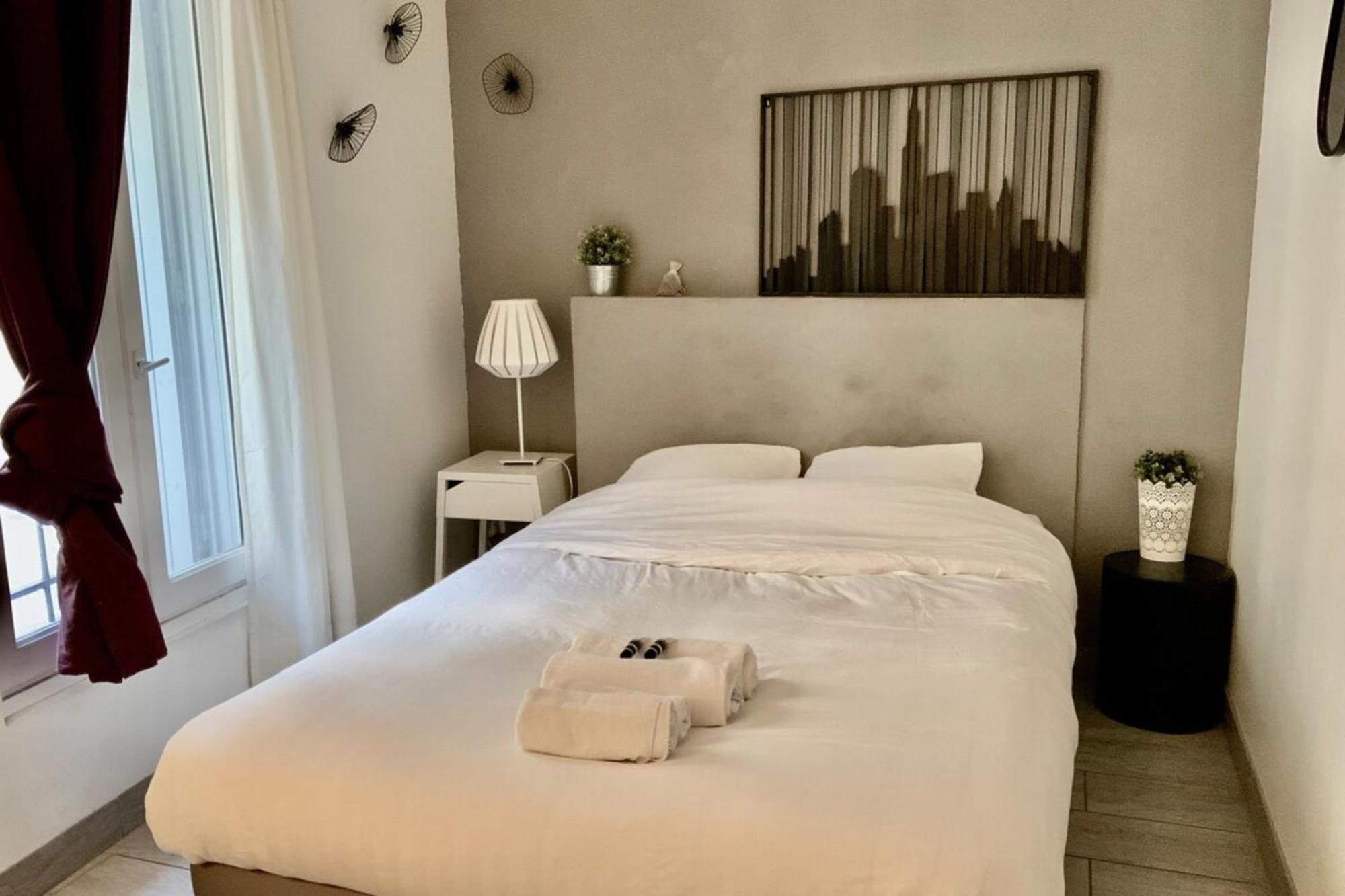 Le Jardinet - With Office In The City Center! Кастельно-ле-Лез Экстерьер фото
